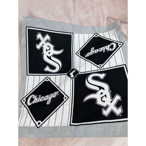 Vintage White Sox Bandanna Baseball - Picture 3 of 4